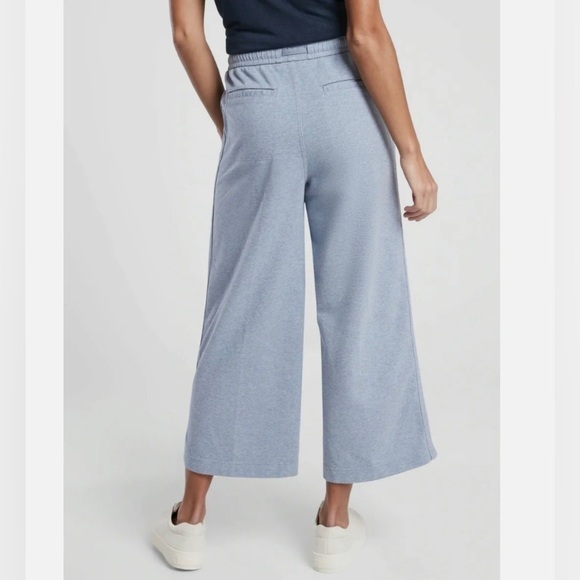 Athleta Farallon Heathered Wide Leg Crop Light Blue Athleisure Cotton Pants 2 - Picture 2 of 13